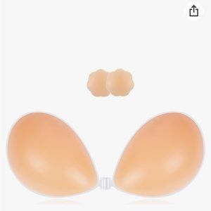 NIIDOR Adhesive Strapless Bra SIZE C Never worn, but tried on.